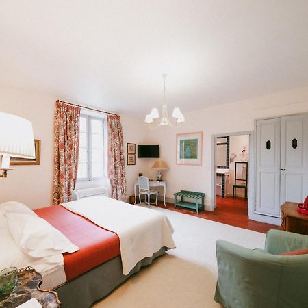 Bastide Rose Hotel Le Thor Bagian luar foto
