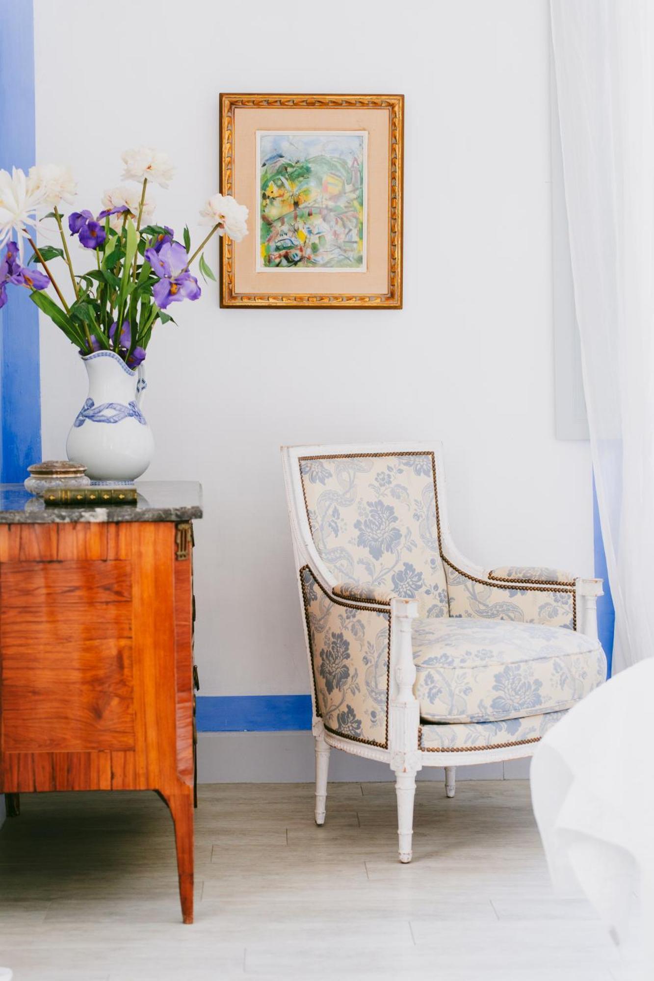 Bastide Rose Hotel Le Thor Bagian luar foto