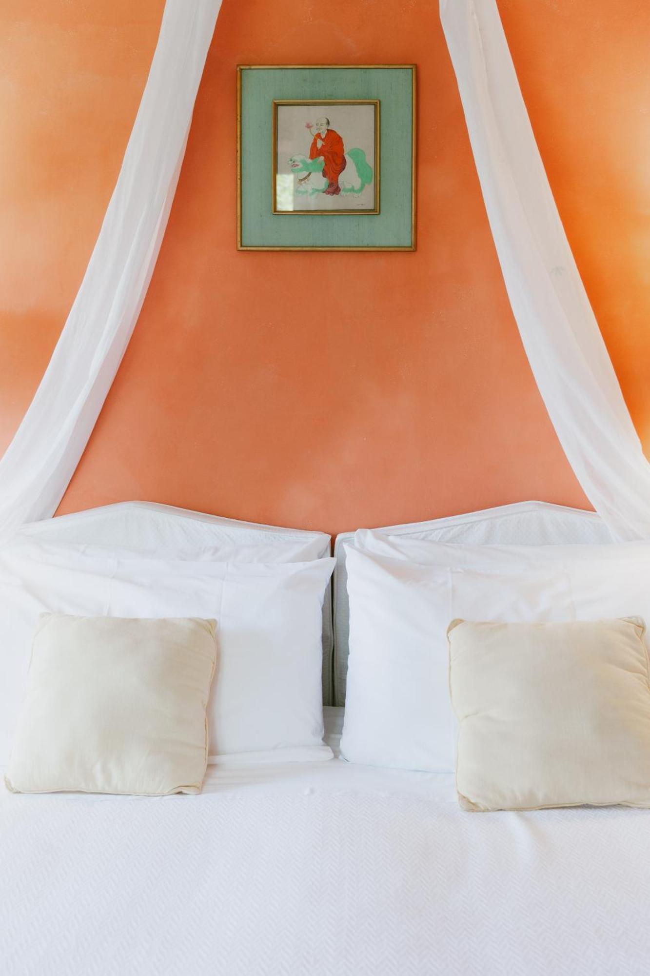 Bastide Rose Hotel Le Thor Bagian luar foto